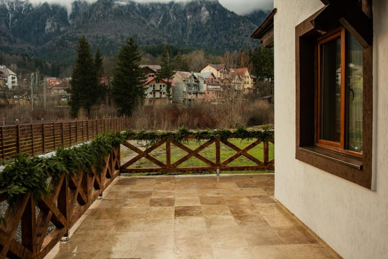 Villa Casuta Doi Ponei à Buşteni Extérieur photo